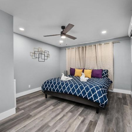 Modern 2Br City Center Getaway With Free Park Houston Buitenkant foto